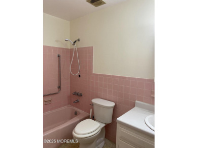 IMMACULATE CONDITION! New AC units Hot water heater Just on Keswick Village Golf Course in New Jersey - for sale on GolfHomes.com, golf home, golf lot