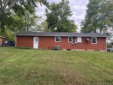 Seller offering $2500 in Flooring Allowance! UPDATES: Roof on Spring Hills Golf Course in Indiana - for sale on GolfHomes.com, golf home, golf lot