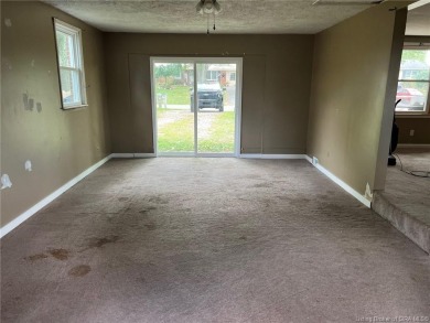 Seller offering $2500 in Flooring Allowance! UPDATES: Roof on Spring Hills Golf Course in Indiana - for sale on GolfHomes.com, golf home, golf lot