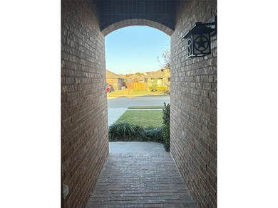 4th BEDROOM IS A BONUS ROOM WITH NO CLOSET. This 3 bedroom 2 on Cleburne Golf Links in Texas - for sale on GolfHomes.com, golf home, golf lot