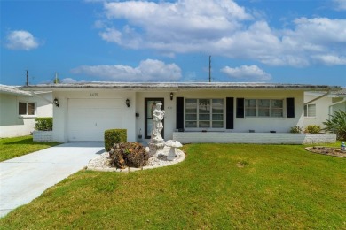 Don't miss this move-in ready 2bd 2ba 1 car garage Baldwin model on Mainlands Golf Club in Florida - for sale on GolfHomes.com, golf home, golf lot
