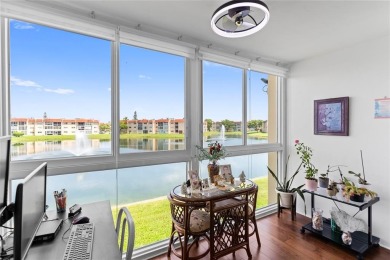 Bright and open 1/1 condo in Phase 3 of Sunrise Lakes community on Sunrise Lakes Phase III in Florida - for sale on GolfHomes.com, golf home, golf lot