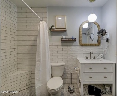 Location, location, location! Fully renovated 2-bedroom on Shipyard Golf Club in South Carolina - for sale on GolfHomes.com, golf home, golf lot