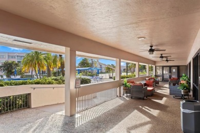 Bright and open 1/1 condo in Phase 3 of Sunrise Lakes community on Sunrise Lakes Phase III in Florida - for sale on GolfHomes.com, golf home, golf lot
