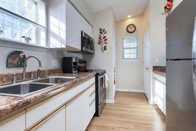 Welcome to your lovely penthouse condominium located in the on Holiday Hills Resort and Golf in Missouri - for sale on GolfHomes.com, golf home, golf lot