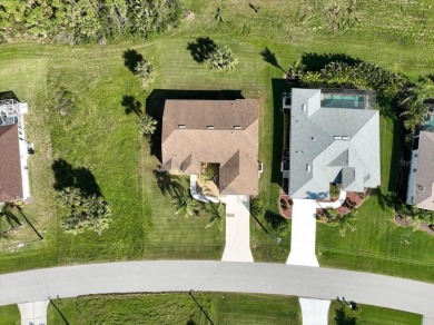 Welcome to this beautifully maintained 3-bedroom, 2-bathroom on Rotonda Golf and Country Club - Long Marsh  in Florida - for sale on GolfHomes.com, golf home, golf lot