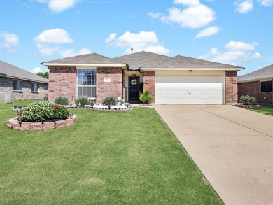 Discover this beautifully updated 3-bedroom, 2-bathroom home on Mansfield National Golf Club in Texas - for sale on GolfHomes.com, golf home, golf lot