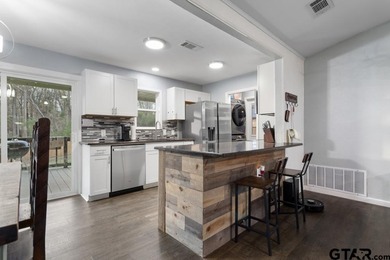 Welcome to this adorable, move-in-ready home on a large lot in on Hide-A-Way Lake Golf Course in Texas - for sale on GolfHomes.com, golf home, golf lot