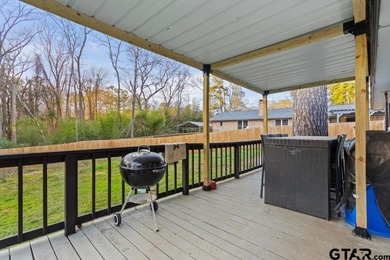 Welcome to this adorable, move-in-ready home on a large lot in on Hide-A-Way Lake Golf Course in Texas - for sale on GolfHomes.com, golf home, golf lot