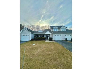 Welcome Home - This Beautiful and Lovely maintained 2 bedroom 2 on The Woods At Cherry Creek in New York - for sale on GolfHomes.com, golf home, golf lot