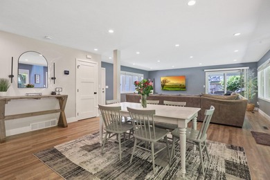 Welcome to this beautifully updated rancher located in the on Manito Golf and Country Club in Washington - for sale on GolfHomes.com, golf home, golf lot