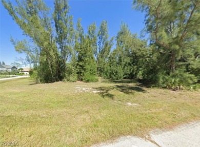 OVERSIZED CORNER LOT located in Cape Coral! NO HOA FEES! Perfect on Burnt Store Golf Club in Florida - for sale on GolfHomes.com, golf home, golf lot