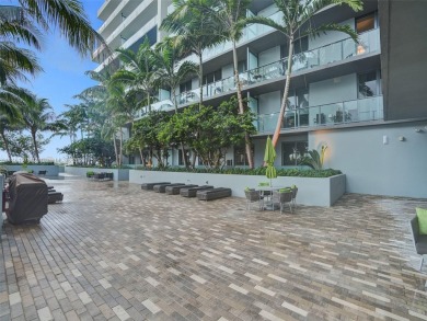 Immaculate corner unit apartment COMPLETELY DESIGNED BY STEVEN G on Turnberry Isle Resort and Club in Florida - for sale on GolfHomes.com, golf home, golf lot