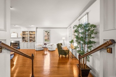 Set on a quiet cul-de-sac in Pleasant Valley, this on Pleasant Valley Country Club in Arkansas - for sale on GolfHomes.com, golf home, golf lot