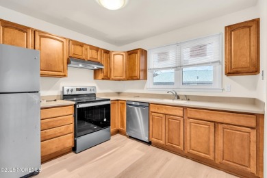Best value in Crestwood Village 7! This Lynnwood model offers on Keswick Village Golf Course in New Jersey - for sale on GolfHomes.com, golf home, golf lot