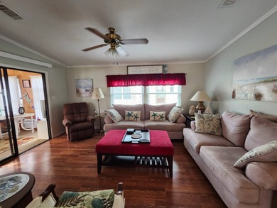 Welcome! This very clean, very well maintained 2/2 is bright on Grasslands Golf and Country Club in Florida - for sale on GolfHomes.com, golf home, golf lot