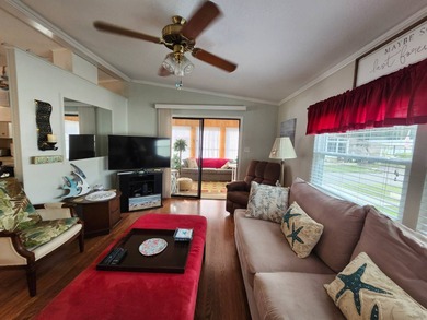 Welcome! This very clean, very well maintained 2/2 is bright on Grasslands Golf and Country Club in Florida - for sale on GolfHomes.com, golf home, golf lot