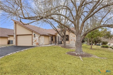 Welcome to the Oaks! This charming home offers an opportunity to on Highland Lakes Golf Course in Texas - for sale on GolfHomes.com, golf home, golf lot
