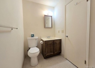 Well-maintained Malibu model corner unit located in the on Bretton Woods Country Club in New York - for sale on GolfHomes.com, golf home, golf lot