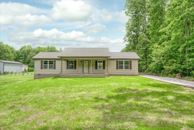 Beautiful New Construction in Lake Tansi! This 2 bed / 2 bath on Lake Tansi Village Country Club in Tennessee - for sale on GolfHomes.com, golf home, golf lot