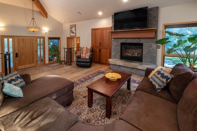 Nestled on a quiet cul-de-sac along the 18th fairway, this on Awbrey Glen Golf Club in Oregon - for sale on GolfHomes.com, golf home, golf lot