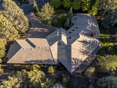 Nestled on a quiet cul-de-sac along the 18th fairway, this on Awbrey Glen Golf Club in Oregon - for sale on GolfHomes.com, golf home, golf lot