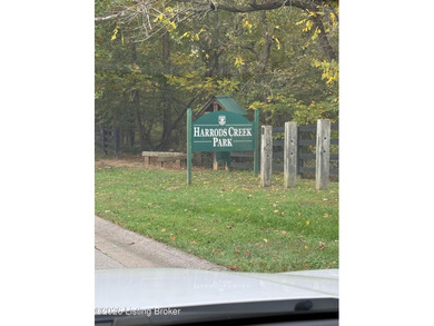 Cozy first floor condo in Hunting Creek near the golf course and on Hunting Creek Country Club in Kentucky - for sale on GolfHomes.com, golf home, golf lot