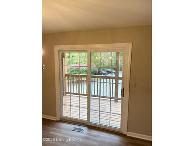 Cozy first floor condo in Hunting Creek near the golf course and on Hunting Creek Country Club in Kentucky - for sale on GolfHomes.com, golf home, golf lot