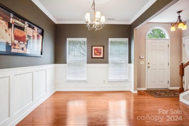 3 bed, 2.5 bath professionally decorated townhome is move-in on Regent Park Golf Club in South Carolina - for sale on GolfHomes.com, golf home, golf lot