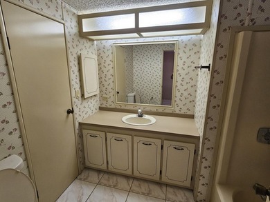 Own the land! This move-in ready 2-bedroom, 2 bath home is on Heritage Ridge Golf Club in Florida - for sale on GolfHomes.com, golf home, golf lot