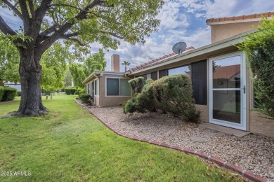 Located in beautiful guard gated 55+ community, this 1974, 1,164 on Leisure World Country Club in Arizona - for sale on GolfHomes.com, golf home, golf lot