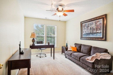 3 bed, 2.5 bath professionally decorated townhome is move-in on Regent Park Golf Club in South Carolina - for sale on GolfHomes.com, golf home, golf lot