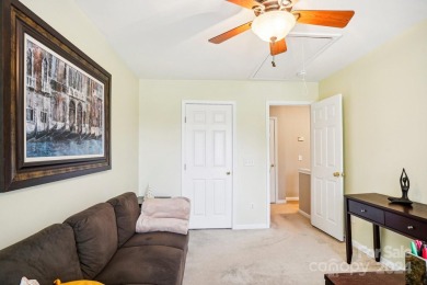 3 bed, 2.5 bath professionally decorated townhome is move-in on Regent Park Golf Club in South Carolina - for sale on GolfHomes.com, golf home, golf lot