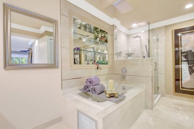 Welcome to the crown jewel of Villas in Hunters Run. This on Delray Dunes Golf and Country Club in Florida - for sale on GolfHomes.com, golf home, golf lot