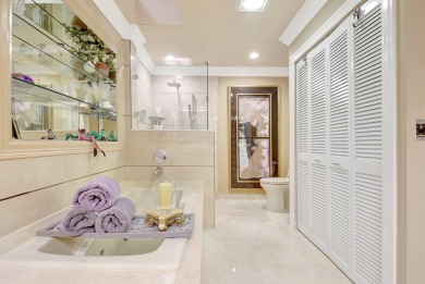 Welcome to the crown jewel of Villas in Hunters Run. This on Delray Dunes Golf and Country Club in Florida - for sale on GolfHomes.com, golf home, golf lot