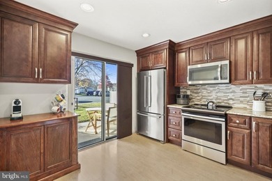 Beautifully maintained first floor condo in the highly sought on Clearbrook Golf Club in New Jersey - for sale on GolfHomes.com, golf home, golf lot