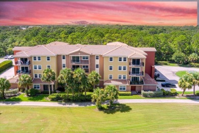 Very rare Penthouse Condo at Linkside at Gator Trace! Stunning on Gator Trace Golf and Country Club in Florida - for sale on GolfHomes.com, golf home, golf lot