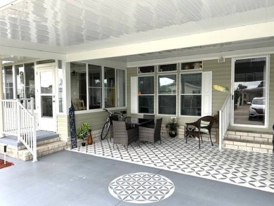 Welcome to this beautifully decorated and move-in-ready 3 on Sun n Lake Golf and Country Club in Florida - for sale on GolfHomes.com, golf home, golf lot