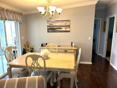 Welcome to this beautifully decorated and move-in-ready 3 on Sun n Lake Golf and Country Club in Florida - for sale on GolfHomes.com, golf home, golf lot
