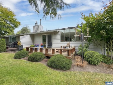 133A Hilltop Drive on SunLand Golf and Country Club in Washington - for sale on GolfHomes.com, golf home, golf lot