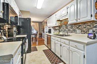 You must see this lovely home in the heart of Fairfield Glade! on Druid Hills Golf Club in Tennessee - for sale on GolfHomes.com, golf home, golf lot