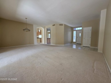 Great opportunity to own a HUD Home, save thousands! on Saddlebrooke Golf Course in Arizona - for sale on GolfHomes.com, golf home, golf lot