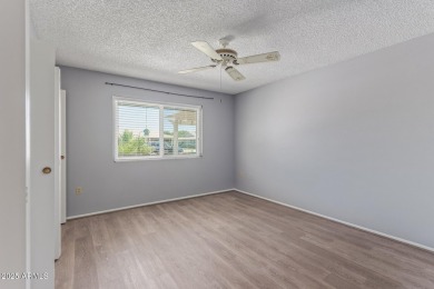 Check out this charming 2-bedroom Gemini home in the active on Sun City Country Club in Arizona - for sale on GolfHomes.com, golf home, golf lot