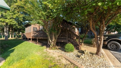 CHARMING COTTAGE in OLD KINDERHOOK GOLF COMMUNITY - This on The Club At Old Kinderhook in Missouri - for sale on GolfHomes.com, golf home, golf lot
