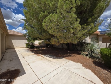 Great opportunity to own a HUD Home, save thousands! on Saddlebrooke Golf Course in Arizona - for sale on GolfHomes.com, golf home, golf lot