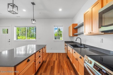 Welcome to Bay Trail Condos, modern elegance meets the natural on Sandpoint Elks Golf Course in Idaho - for sale on GolfHomes.com, golf home, golf lot