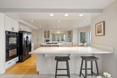 Centrally located Carriage House property in a gated Southwest on LakeRidge Golf Course in Nevada - for sale on GolfHomes.com, golf home, golf lot