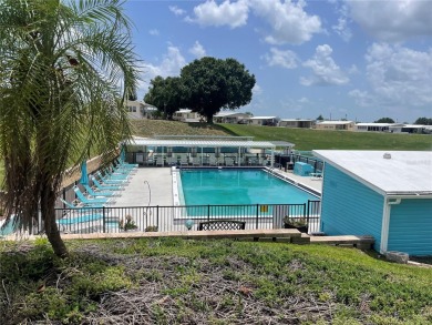 SELLER MOTIVATED: PRICE REDUCED: WEST VIEW RIDGE 55+ COMMUNITY on Southern Dunes Golf and Country Club in Florida - for sale on GolfHomes.com, golf home, golf lot