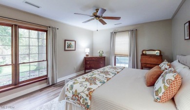This 1,366 sqft, 3-bedroom, 2-full bath condo offers the perfect on Fox Den Golf Course in Ohio - for sale on GolfHomes.com, golf home, golf lot
