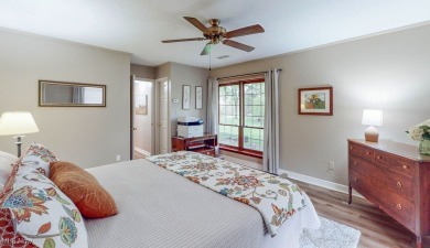 This 1,366 sqft, 3-bedroom, 2-full bath condo offers the perfect on Fox Den Golf Course in Ohio - for sale on GolfHomes.com, golf home, golf lot
